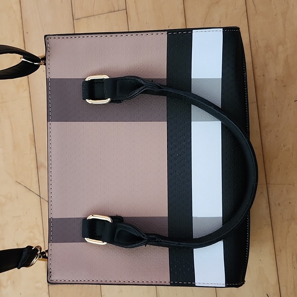 Purse - Picture 3 of 3